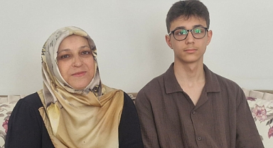 LGS sınavında tam puan alan Berkay Arıkan'ın başarısının sırrı derslerini iyi dinlemesi