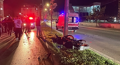 Motosiklet kazasında ağır yaralanan genç, 21 günlük yaşam mücadelesini kaybetti