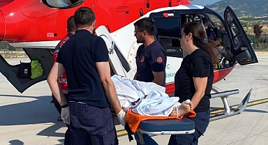 Tokat'ta kafa travması geçiren çocuk, helikopter ambulansla Ankara'ya sevk edildi