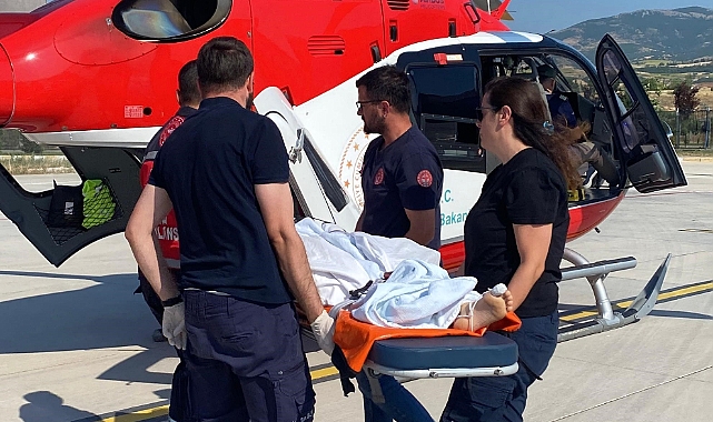 Tokat'ta kafa travması geçiren çocuk, helikopter ambulansla Ankara'ya sevk edildi