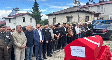 Tokat'ta vefat eden Kıbrıs gazisi son yolculuğuna uğurlandı