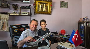 Torun sevgisi sayesinde ürettiği maketler ilgi odağı oldu